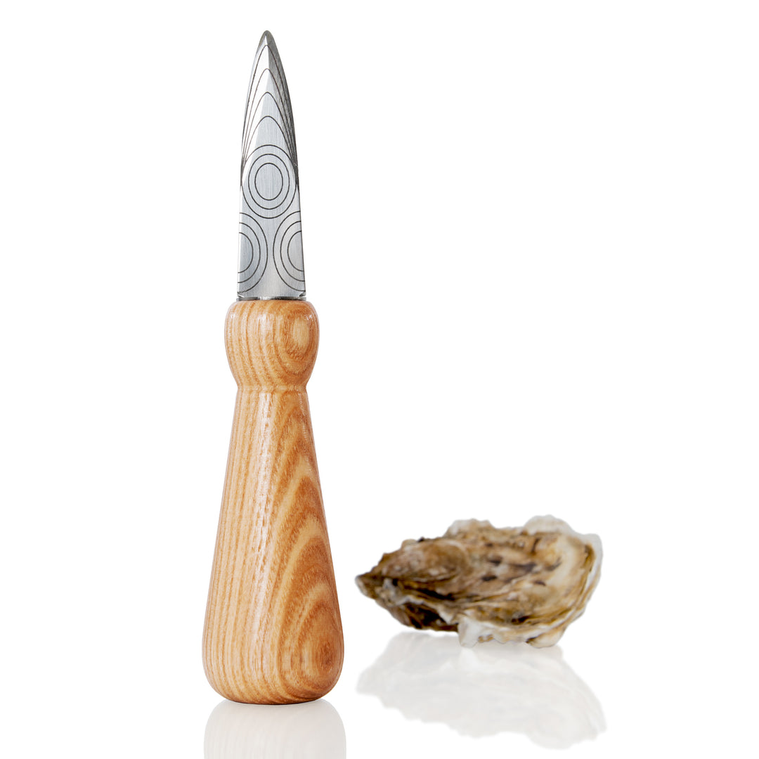 LIB Editeur d'idées FREHEL Laser Engraved Oyster Knife with Ash Wood Grip, Shown with Natural Handle and Oyster Shell